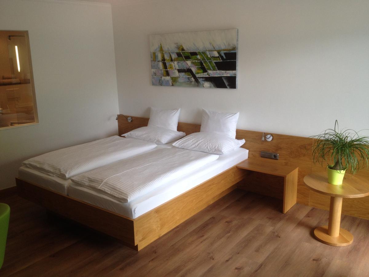 Seehotel Lilly Strobl Exterior photo