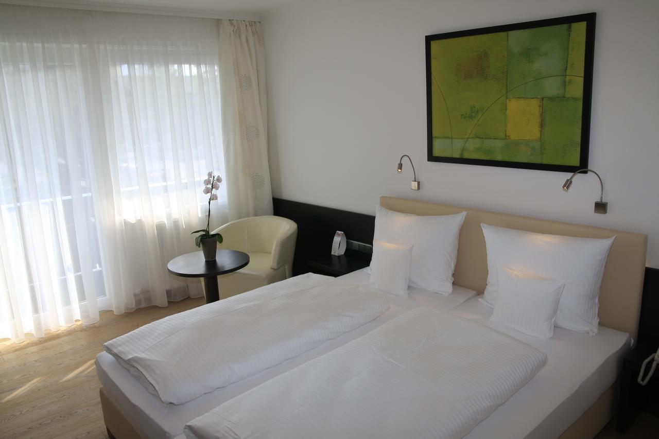 Seehotel Lilly Strobl Exterior photo